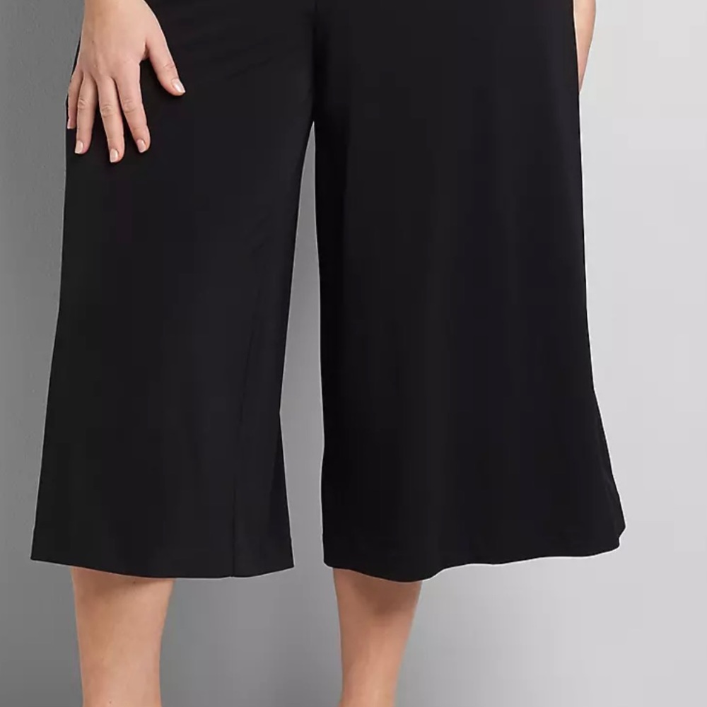 Lane Bryant Knit Kit Pull-On Wide Leg Capri 18/20W - Picture 3 of 9